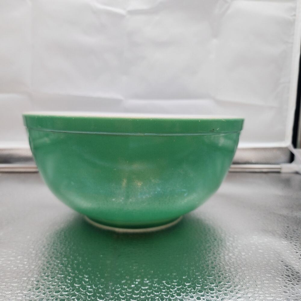 Pyrex Vintage TM Reg 403 Primary Color Green Mixing Serving Bowl